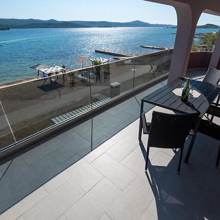 Euroholiday Apartments ตูรันญ์ ภายนอก รูปภาพ