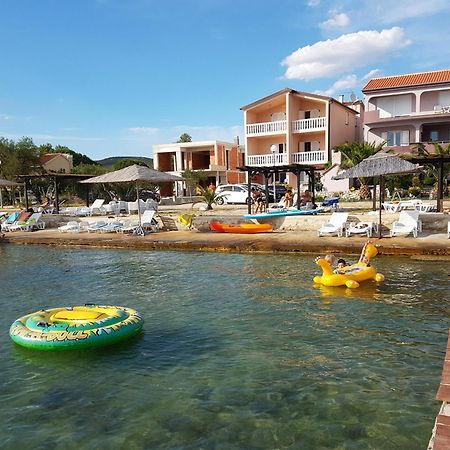 Euroholiday Apartments ตูรันญ์ ภายนอก รูปภาพ