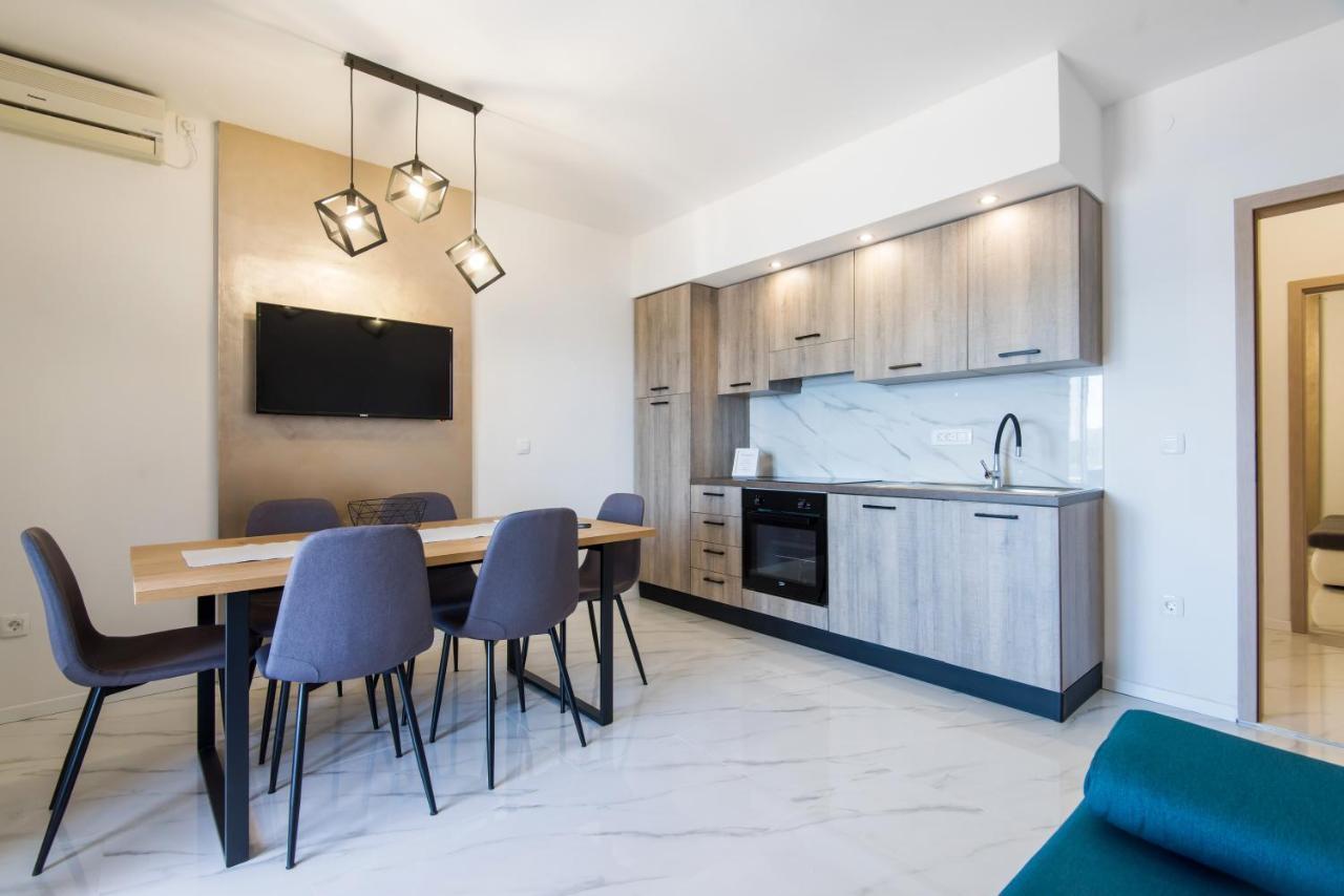 Euroholiday Apartments ตูรันญ์ ภายนอก รูปภาพ