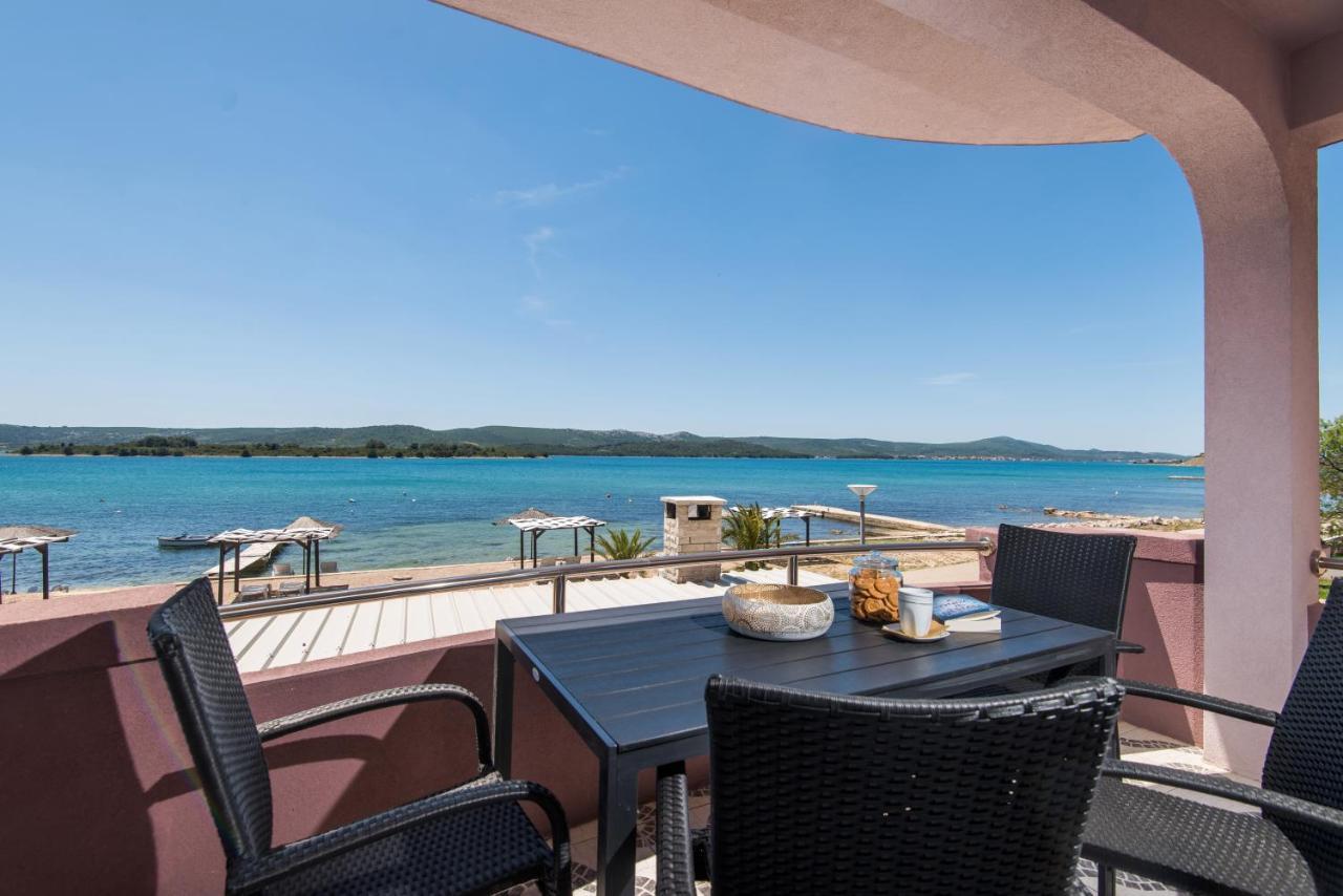 Euroholiday Apartments ตูรันญ์ ภายนอก รูปภาพ