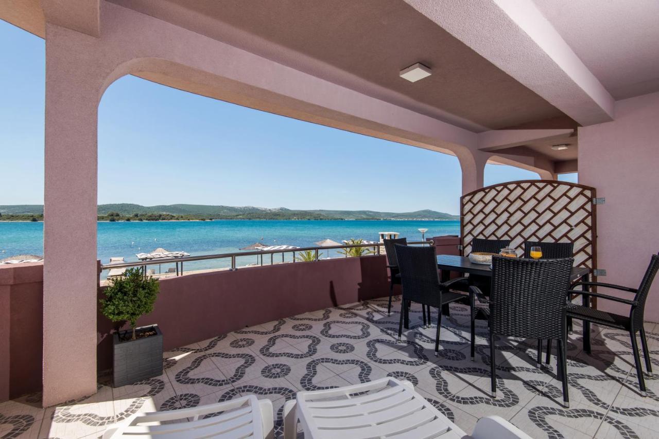 Euroholiday Apartments ตูรันญ์ ภายนอก รูปภาพ
