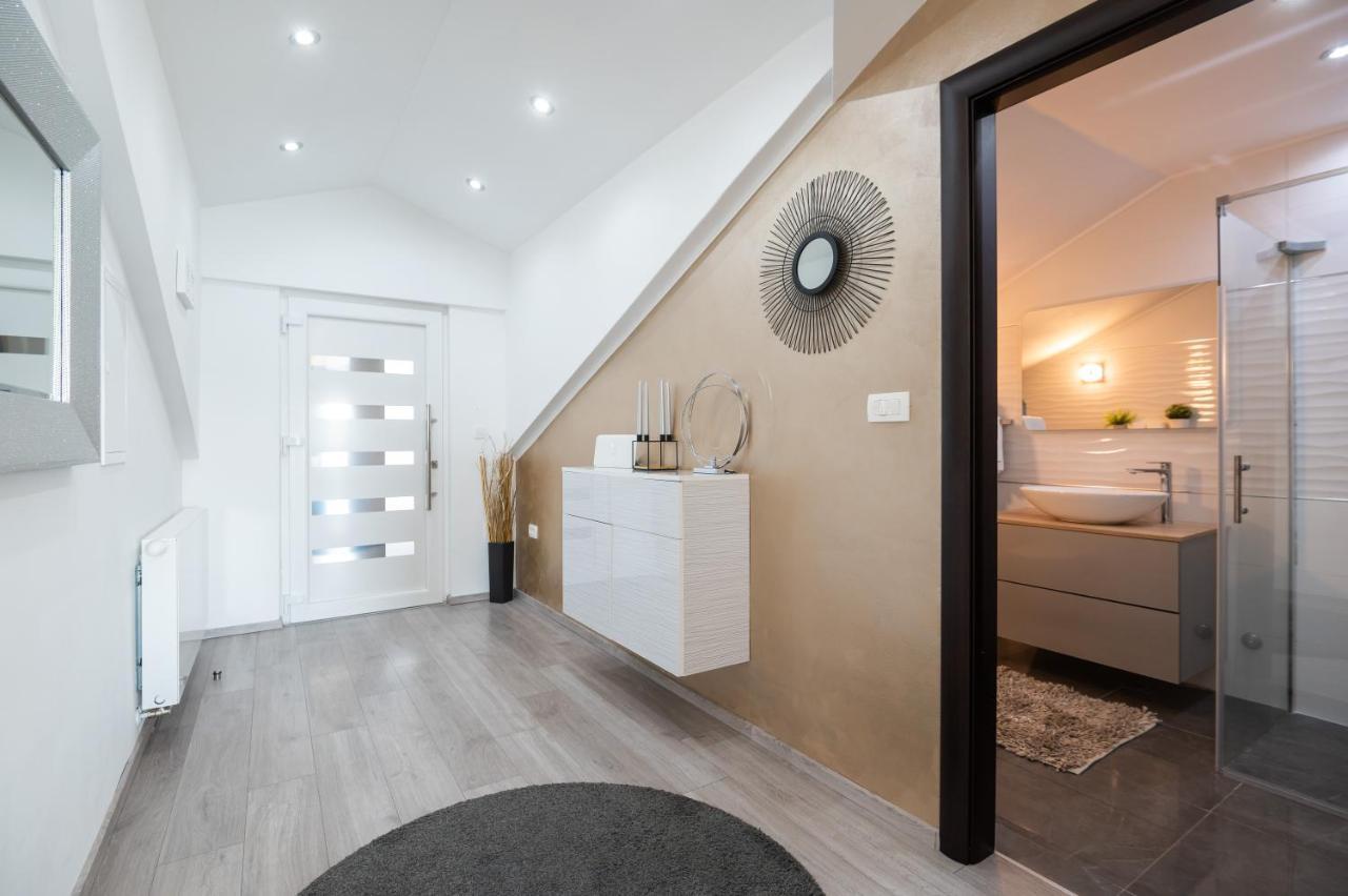 Euroholiday Apartments ตูรันญ์ ภายนอก รูปภาพ