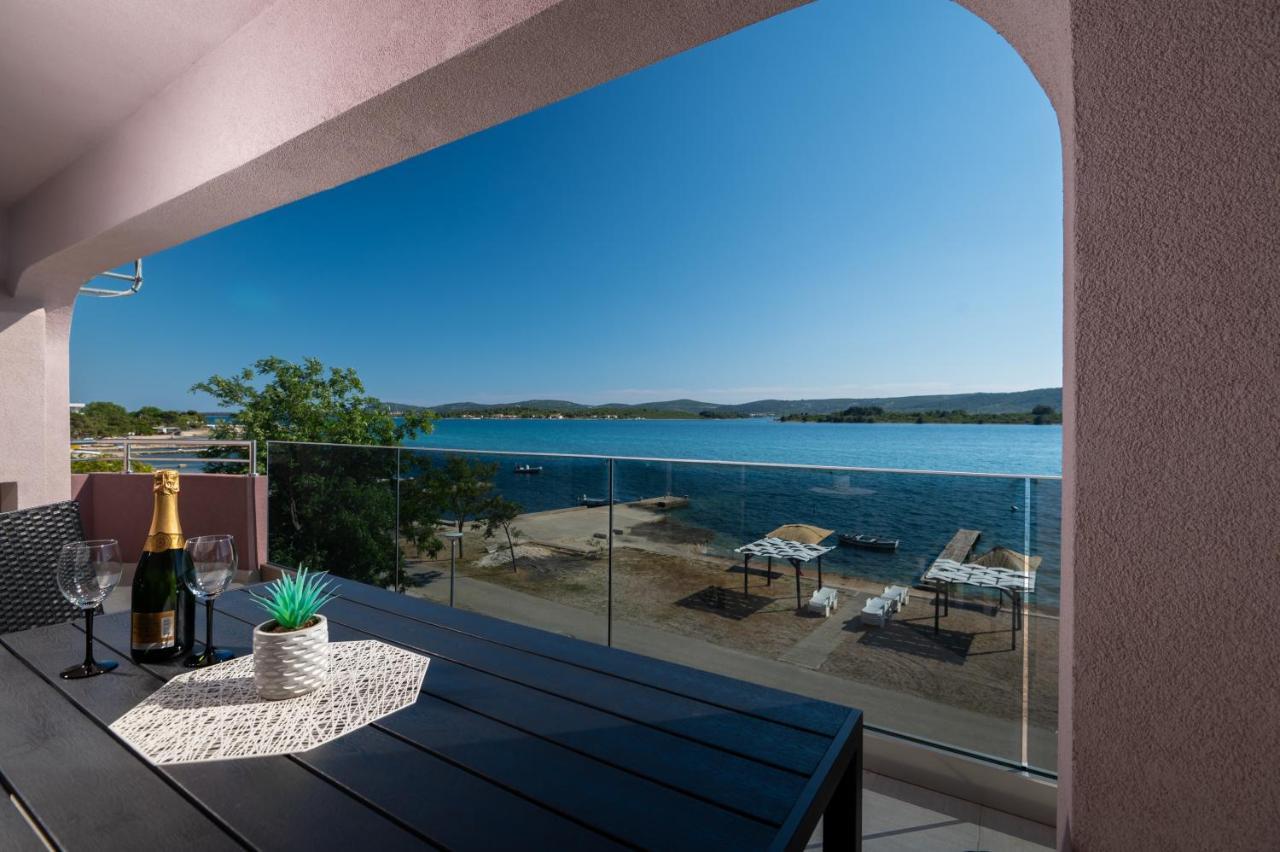 Euroholiday Apartments ตูรันญ์ ภายนอก รูปภาพ