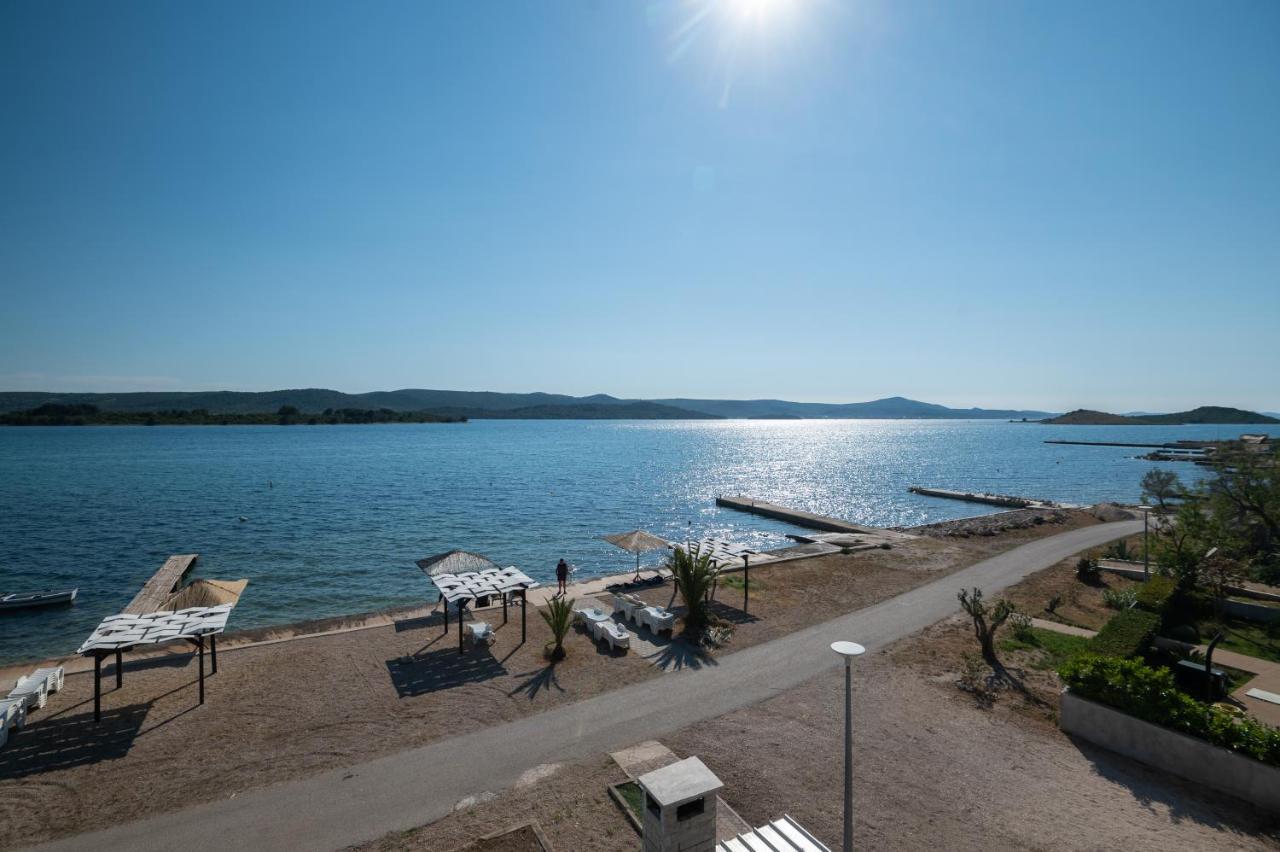 Euroholiday Apartments ตูรันญ์ ภายนอก รูปภาพ