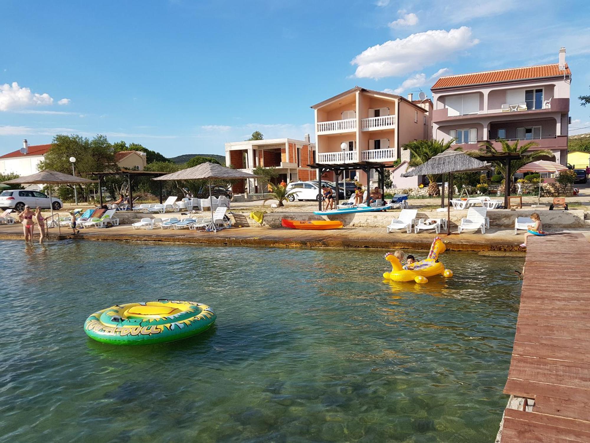 Euroholiday Apartments ตูรันญ์ ภายนอก รูปภาพ