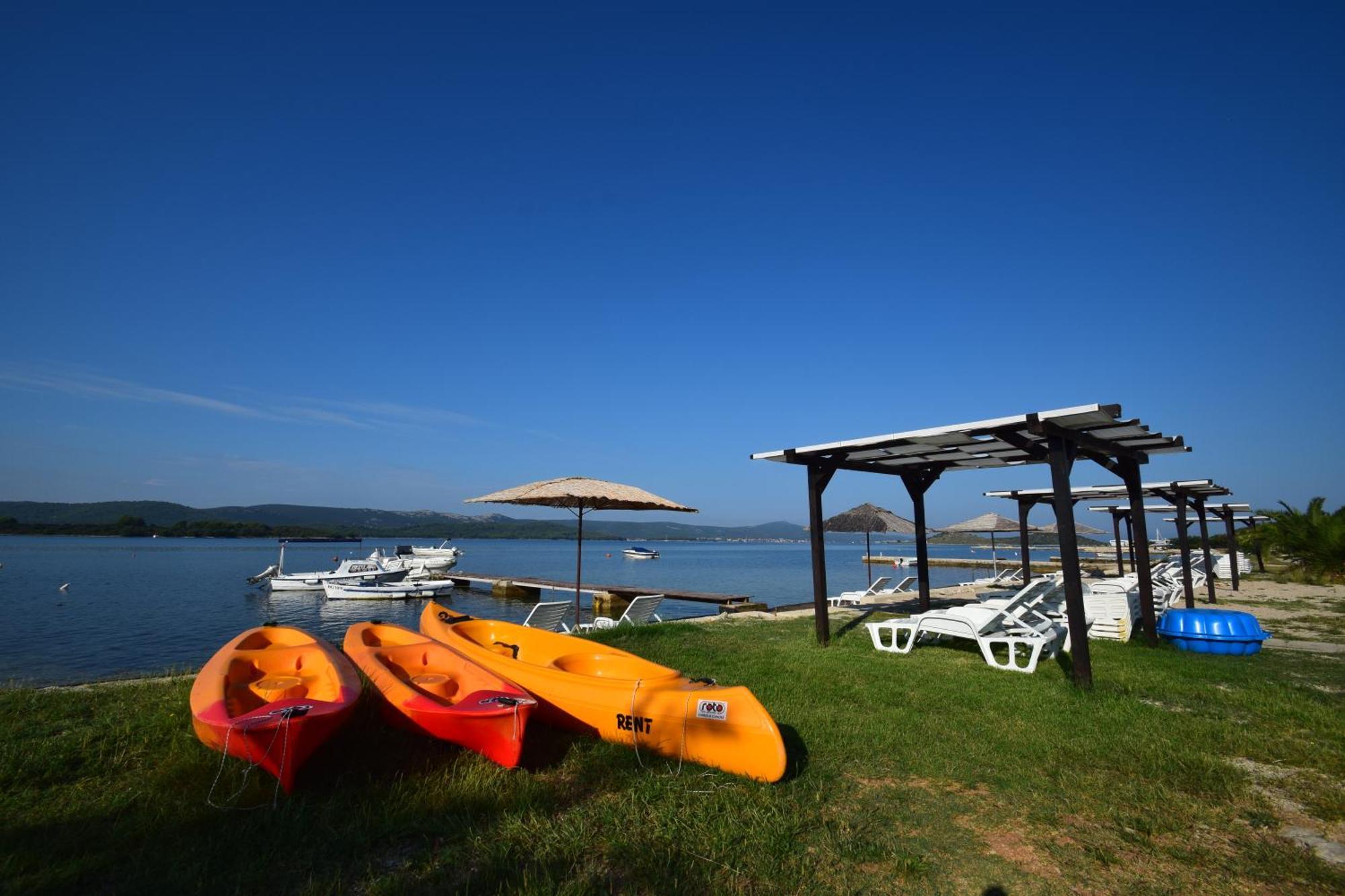 Euroholiday Apartments ตูรันญ์ ภายนอก รูปภาพ
