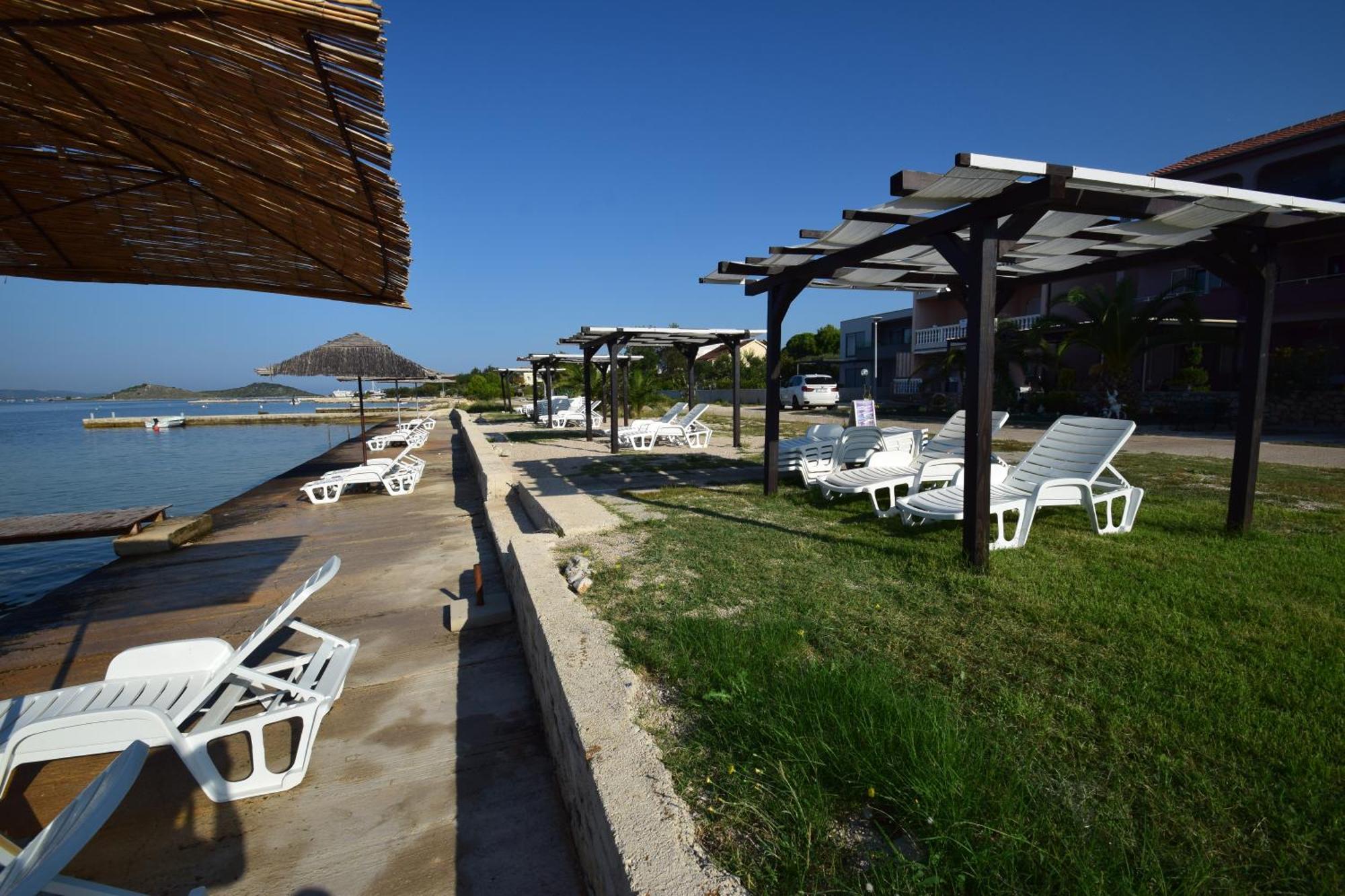 Euroholiday Apartments ตูรันญ์ ภายนอก รูปภาพ
