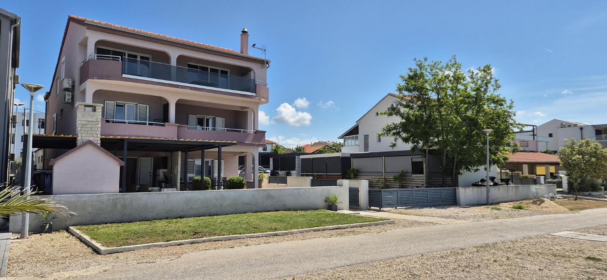 Euroholiday Apartments ตูรันญ์ ภายนอก รูปภาพ